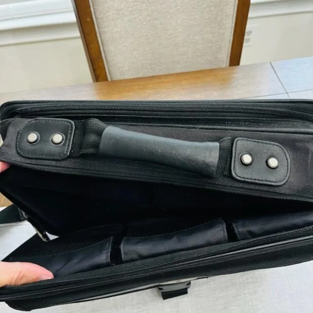 Samsonite Business Briefcase Laptop Bag Classic Black Portfolio Case Nylon